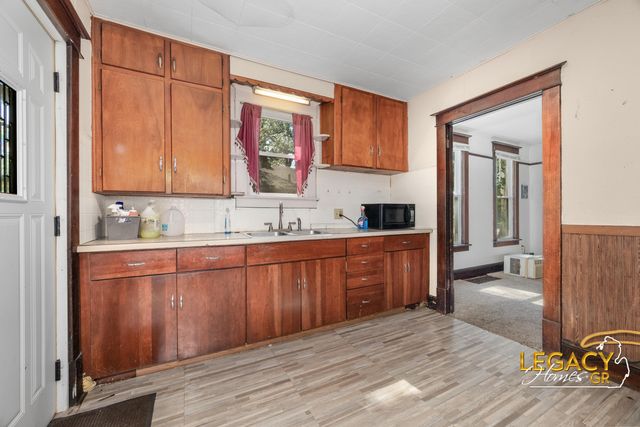2928 Baker Street, Muskegon Heights City, MI 49444