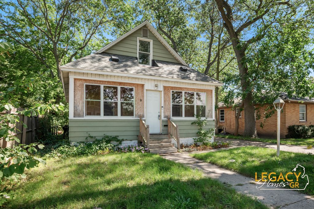 2928 Baker Street, Muskegon Heights City, MI 49444