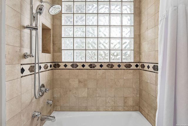 451 Laramie Dr, San Antonio, TX 78209