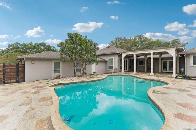 451 Laramie Dr, San Antonio, TX 78209