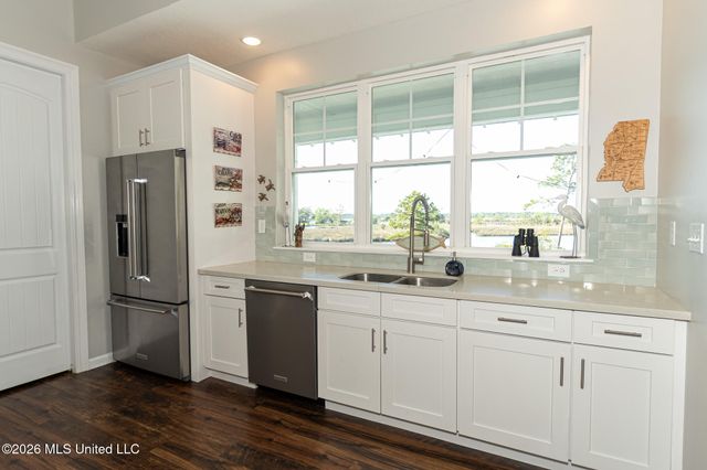 10565 Shorecrest Road, Biloxi, MS 39532