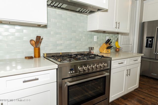 10565 Shorecrest Road, Biloxi, MS 39532