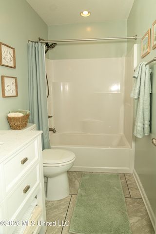 10565 Shorecrest Road, Biloxi, MS 39532