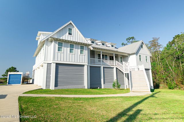 10565 Shorecrest Road, Biloxi, MS 39532