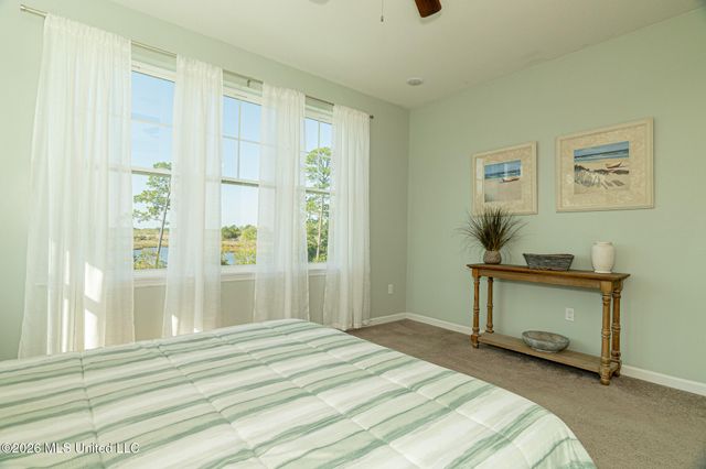 10565 Shorecrest Road, Biloxi, MS 39532