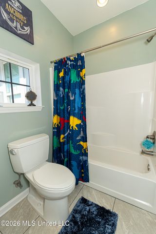 10565 Shorecrest Road, Biloxi, MS 39532