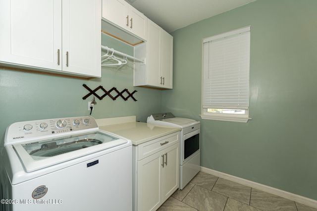 10565 Shorecrest Road, Biloxi, MS 39532