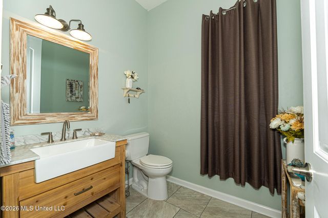 10565 Shorecrest Road, Biloxi, MS 39532