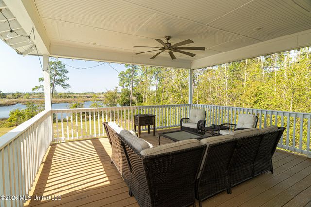 10565 Shorecrest Road, Biloxi, MS 39532