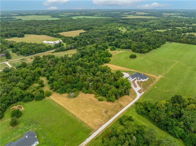 19657 Mather Road, Sedalia, MO 65301