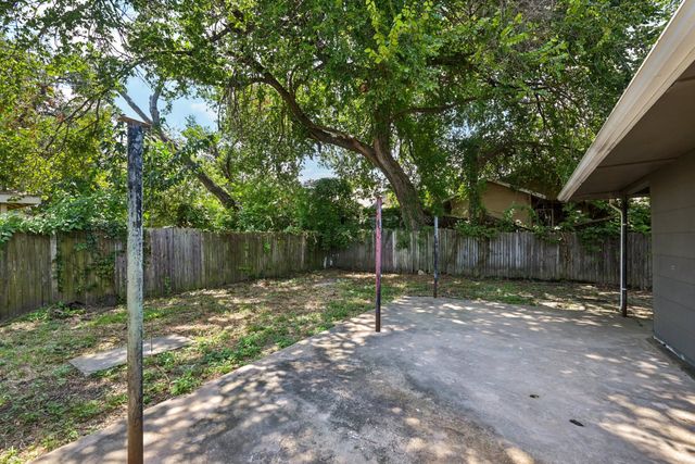 4312 Bois D Arc Street, Greenville, TX 75401
