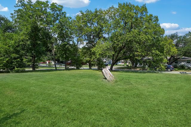 4312 Bois D Arc Street, Greenville, TX 75401