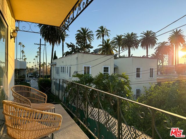 4579 Ambrose Avenue 8, Los Angeles, CA 90027