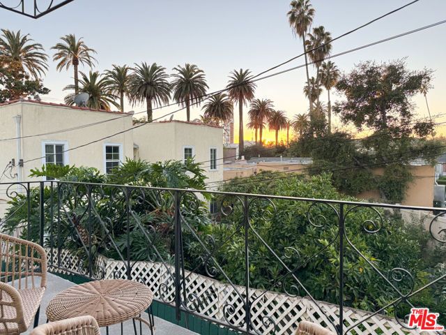 4579 Ambrose Avenue 8, Los Angeles, CA 90027
