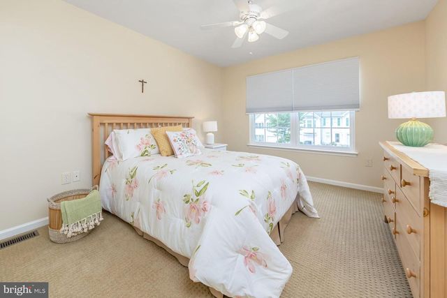 5 MUIRFIELD CT, Blackwood, NJ 08012