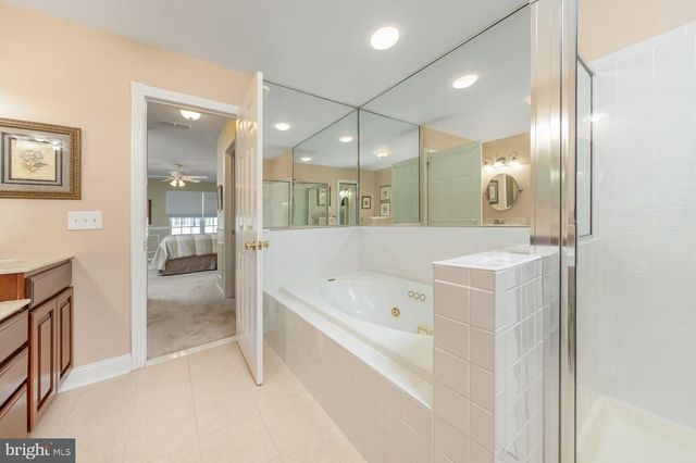 5 MUIRFIELD CT, Blackwood, NJ 08012