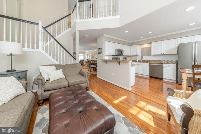 5 MUIRFIELD CT, Blackwood, NJ 08012