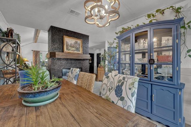 6407 W CHENOT Drive, Amarillo, TX 79109