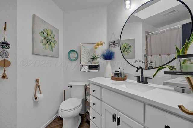 6407 W CHENOT Drive, Amarillo, TX 79109