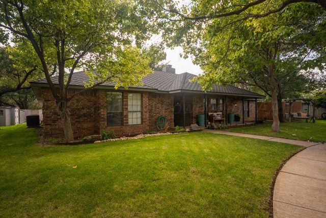 6407 W CHENOT Drive, Amarillo, TX 79109