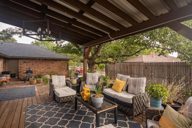 6407 W CHENOT Drive, Amarillo, TX 79109