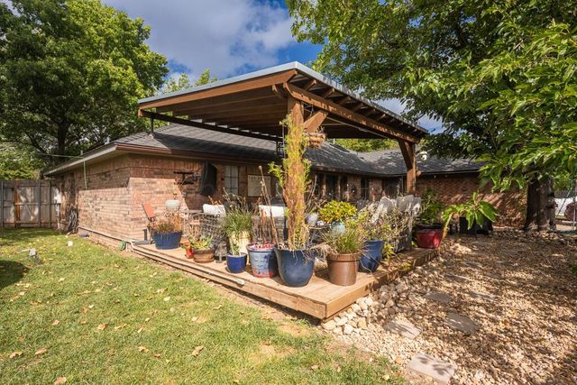 6407 W CHENOT Drive, Amarillo, TX 79109