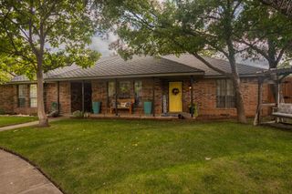 6407 W CHENOT Drive, Amarillo, TX 79109