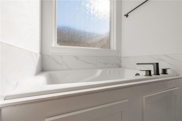 11945 Clyde Carnes Road, Farmington, AR 72730