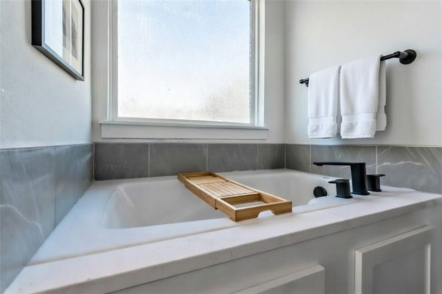 11945 Clyde Carnes Road, Farmington, AR 72730