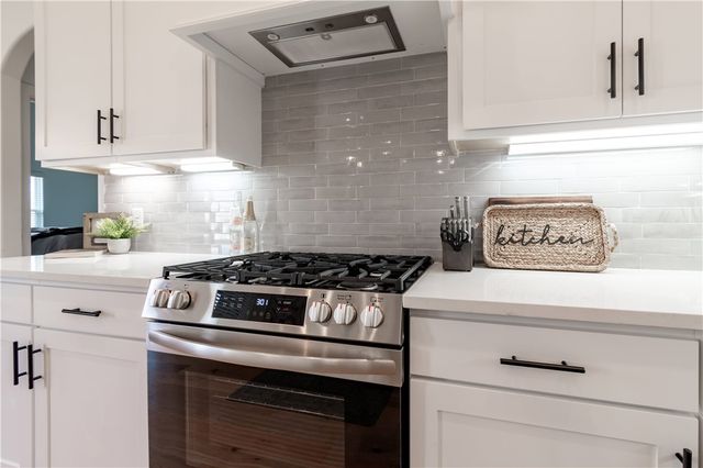 11945 Clyde Carnes Road, Farmington, AR 72730