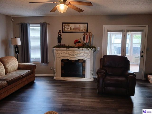 702 Princeton Drive, Elizabethtown, KY 42701