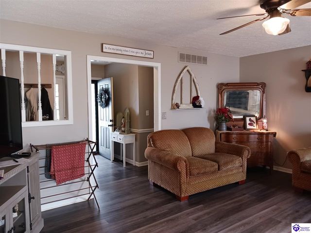702 Princeton Drive, Elizabethtown, KY 42701