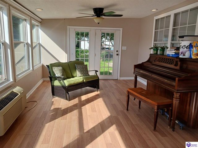 702 Princeton Drive, Elizabethtown, KY 42701