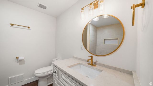 552 E CHELSEA DR, Bountiful, UT 84010