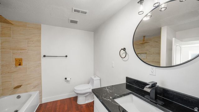 552 E CHELSEA DR, Bountiful, UT 84010
