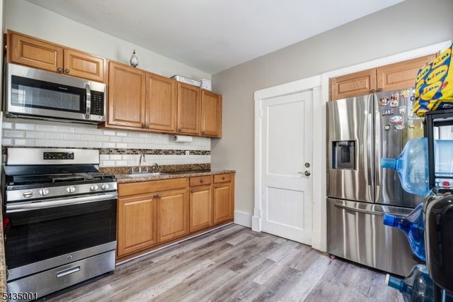 29 W 12Th St, Linden City, NJ 07036