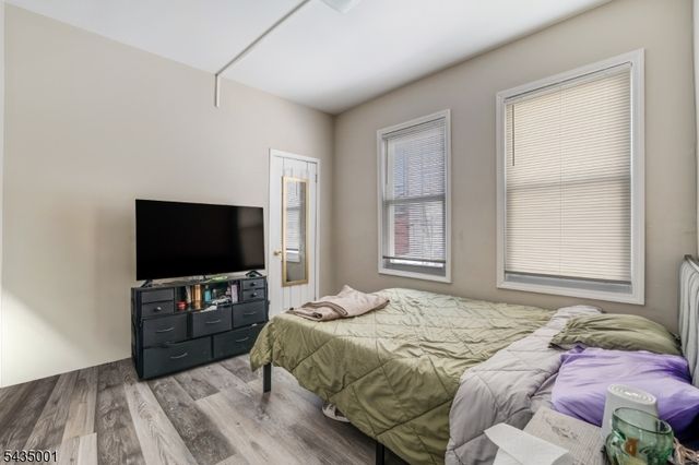 29 W 12Th St, Linden City, NJ 07036