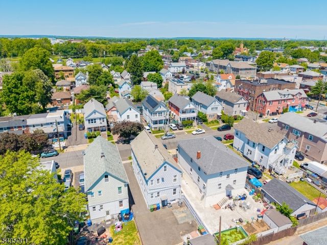 29 W 12Th St, Linden City, NJ 07036