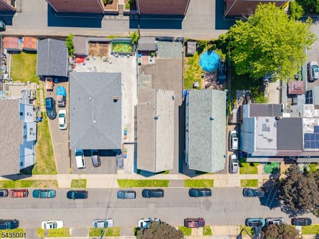 29 W 12Th St, Linden City, NJ 07036