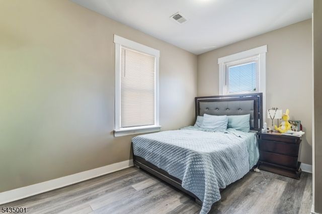 29 W 12Th St, Linden City, NJ 07036