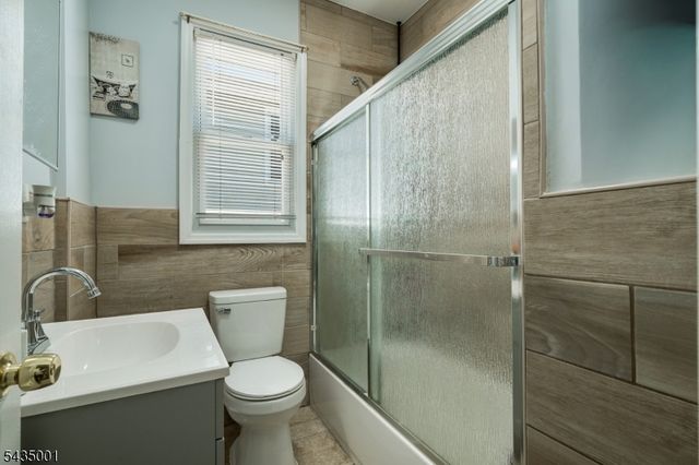 29 W 12Th St, Linden City, NJ 07036
