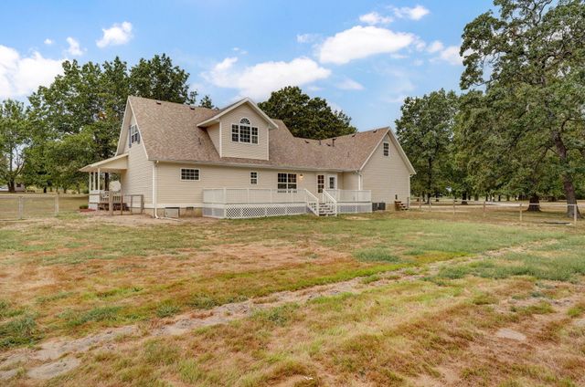 36 Trail Of Tears Drive, Marshfield, MO 65706