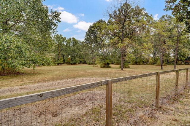 36 Trail Of Tears Drive, Marshfield, MO 65706