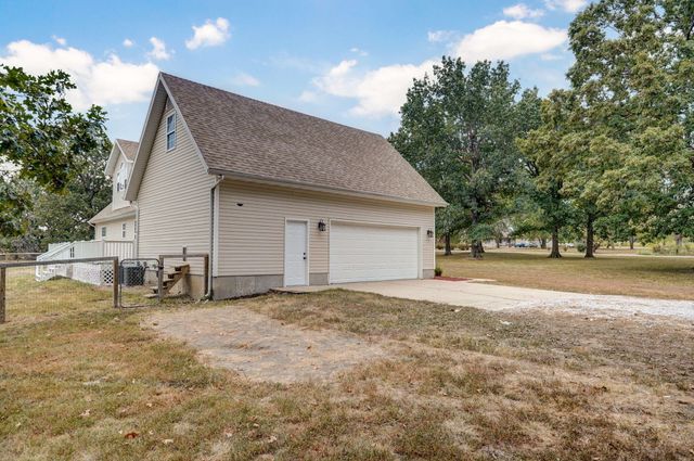 36 Trail Of Tears Drive, Marshfield, MO 65706