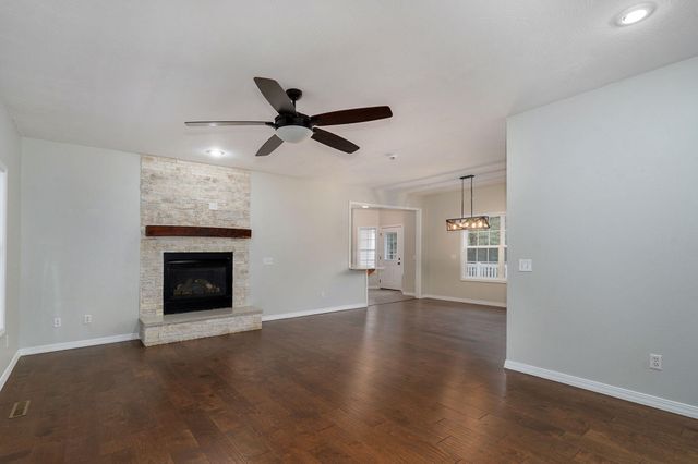 36 Trail Of Tears Drive, Marshfield, MO 65706