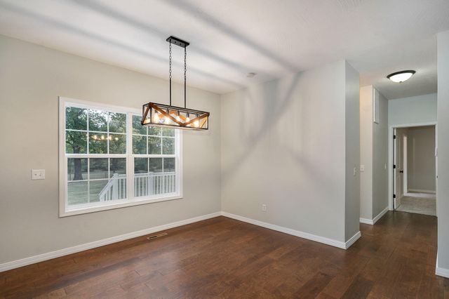 36 Trail Of Tears Drive, Marshfield, MO 65706