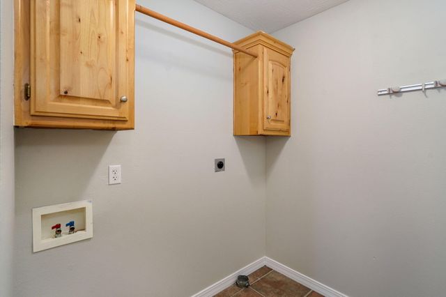 36 Trail Of Tears Drive, Marshfield, MO 65706