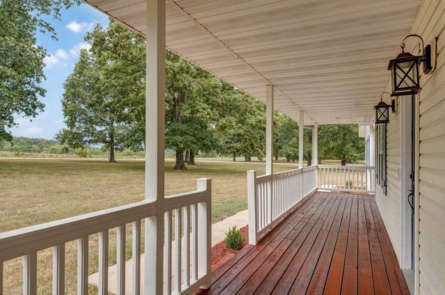 36 Trail Of Tears Drive, Marshfield, MO 65706