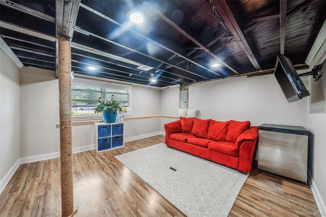 577 Oak Avenue, Bohemia, NY 11716