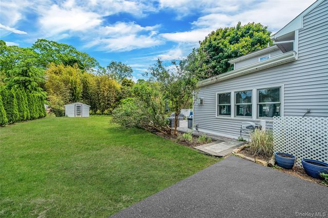 577 Oak Avenue, Bohemia, NY 11716